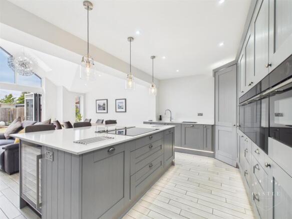 OPEN PLAN LIVING KITCHEN