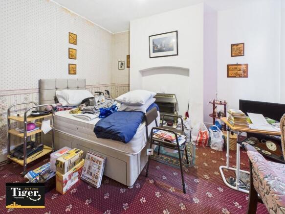 CAM02176G0-PR0806...