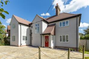 Aysgarth, Saxonwood Road, Battle TN33 0EY