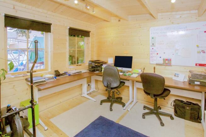 Log Cabin/Office