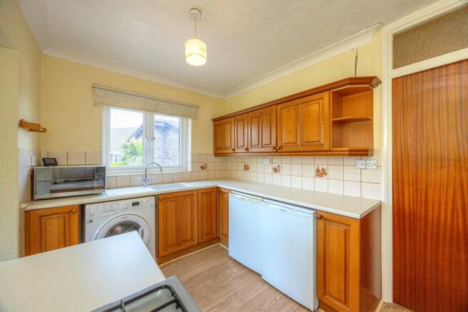 2 bed Detached Bungalow for sale Image 4