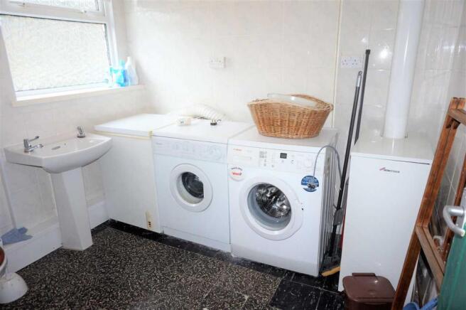 UTILITY ROOM :