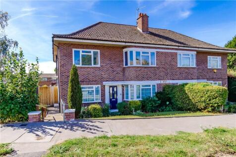 Lyconby Gardens, Shirley, Croydon, CR0