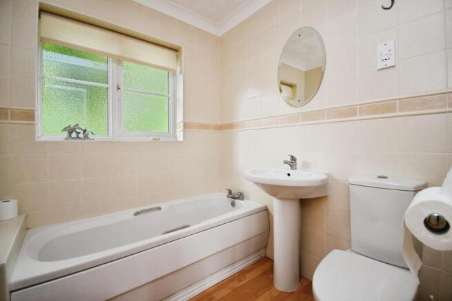 3 bed Detached Bungalow for sale Image 11
