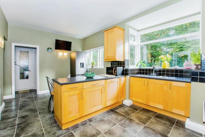 Kitchen/Breakfast Room