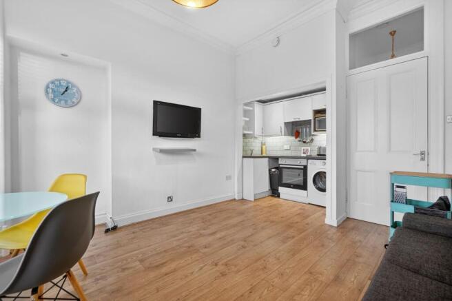7_19 crawford street, largs _07.jpg