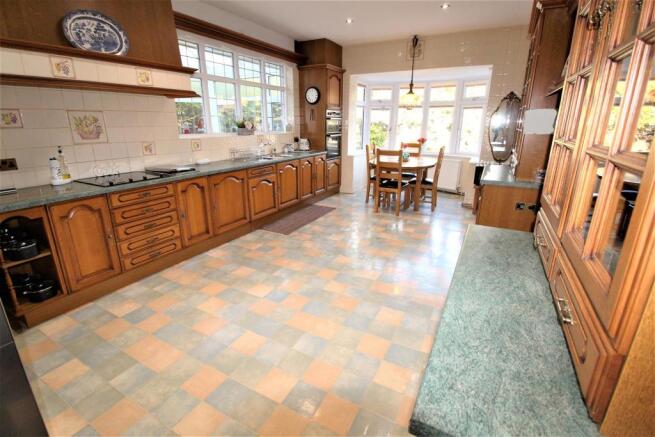 Kitchen/Breakfast Room