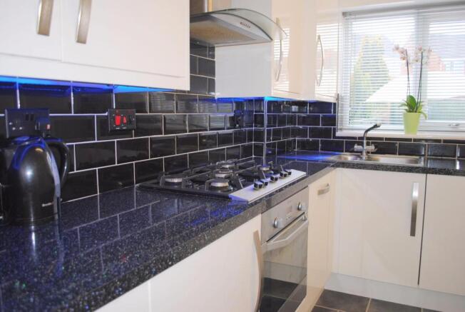 kitchen 2.JPG