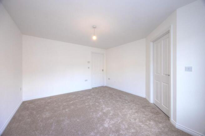 3 bed Semi-Detached for sale Image 4