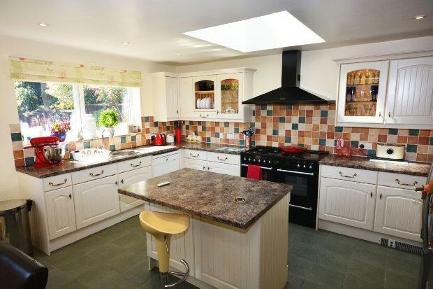 Kitchen/Breakfast Ro
