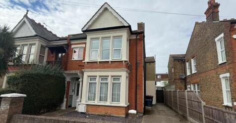 11A Elderton Road, Westcliff-on-Sea, Essex, SS0 8AG