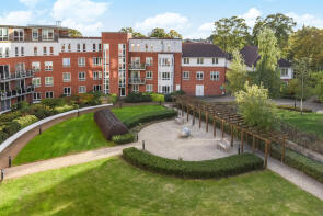 13, 89 111 Regency Court, High Road, South Woodford, London E18 2JT