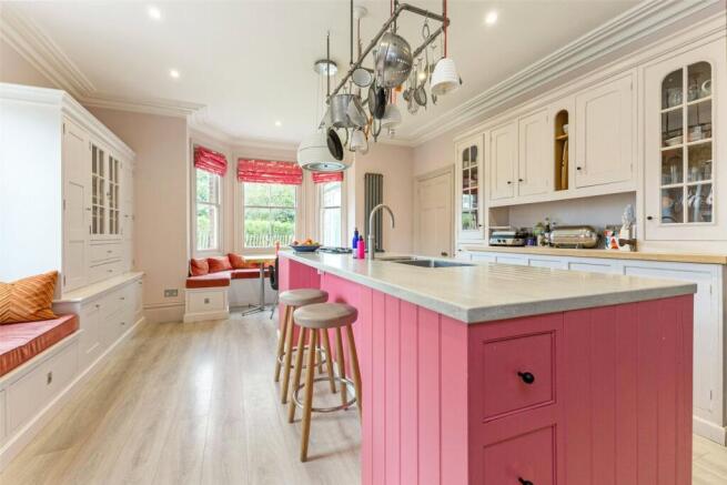 Kitchen/Breakfast