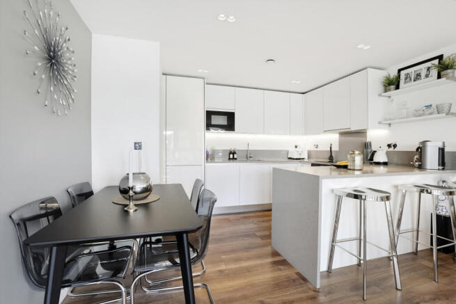 Dining Area | Kitchen