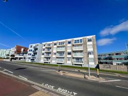 Flat 4, 14 West Point, Marine Parade West, Lee-on-the-solent PO13 9LW