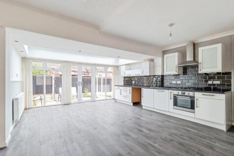 Henley Street, Oldham, OL9