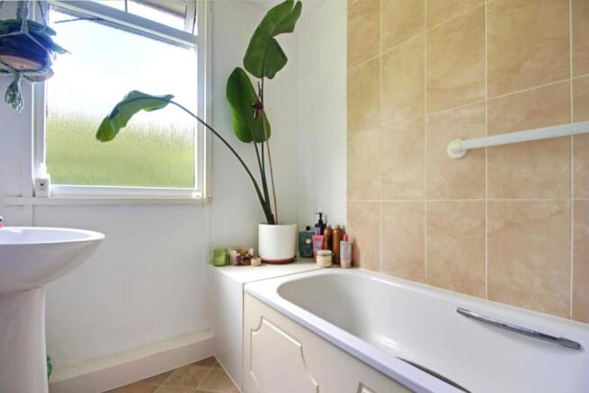 2 bed Detached Bungalow for sale Image 10
