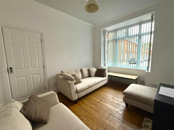 Lounge 2