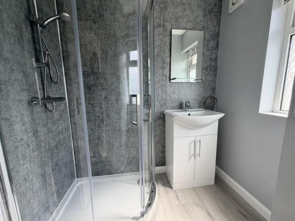 3 bed Terraced for sale Image 8