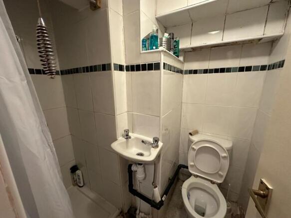 6 bed End of Terrace to rent Image 11
