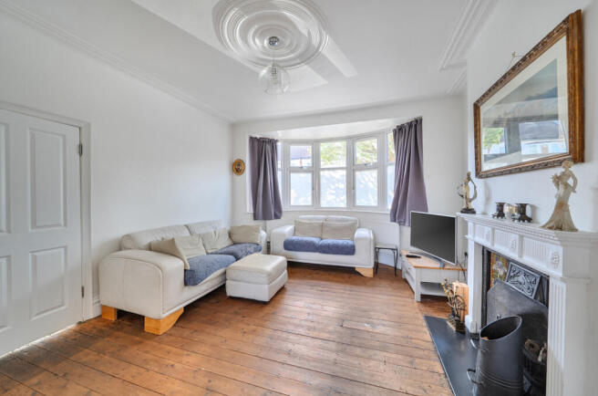 1439367-2-69d6833...