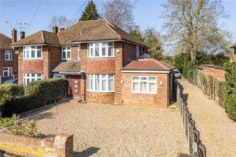 Simplemarsh Road, Addlestone, Surrey, KT15