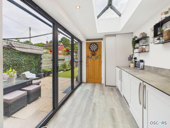 4 bed Terraced for sale Image 8