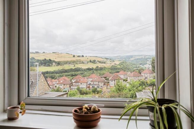 2 bed Terraced for sale Image 9