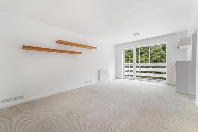 RECEPTION ROOM OPENING ON TO BALCONY.jpg
