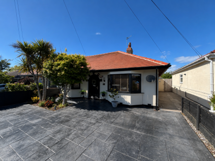 Grange Avenue, Thornton, FY5