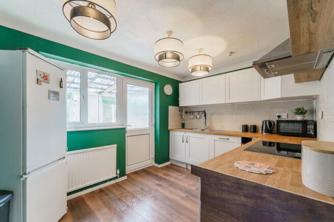 2 bed Semi-Detached for sale Image 7