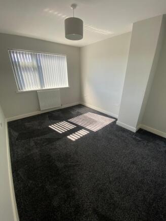 3 bed Terraced to rent Image 4