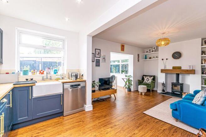 Kitchen/Lounge