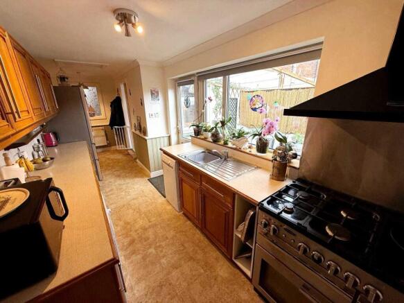 2 bed Terraced for sale Image 9