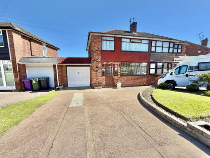 Grosvenor Road, Ettingshall Park