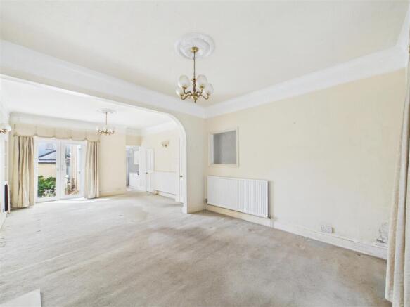 Lounge/Dining room