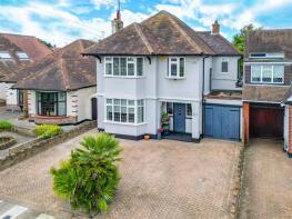 11, Winsford Gardens, Westcliff-on-sea SS0 0DR