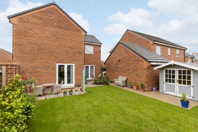 4 bed Detached for sale Image 4
