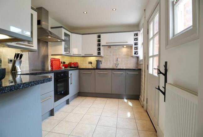 Kitchen.jpg