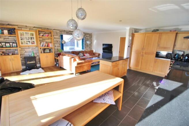 Family/Dining/Kitche