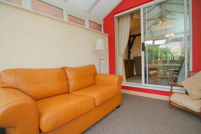 3 bed Semi-Detached for sale Image 9