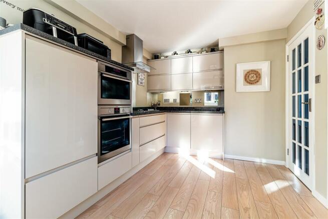 Kitchen/Breakfast Room