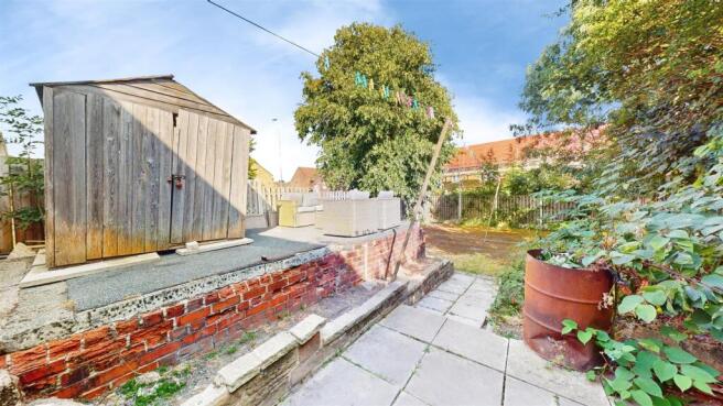 3 bed Semi-Detached for sale Image 12