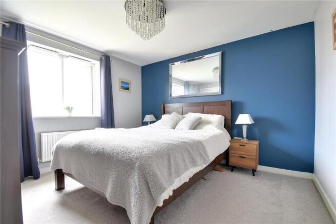 4 bed Detached for sale Image 11
