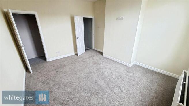 2 bed Terraced to rent Image 8