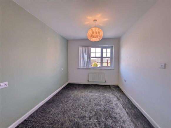 2 bed Terraced to rent Image 4