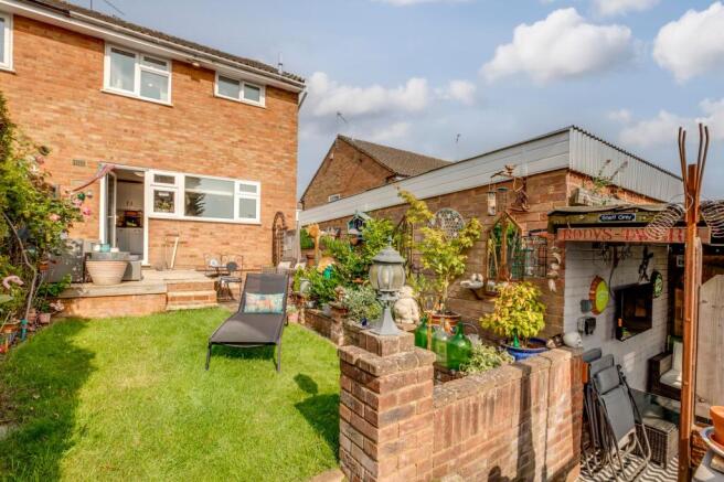 Photo 8