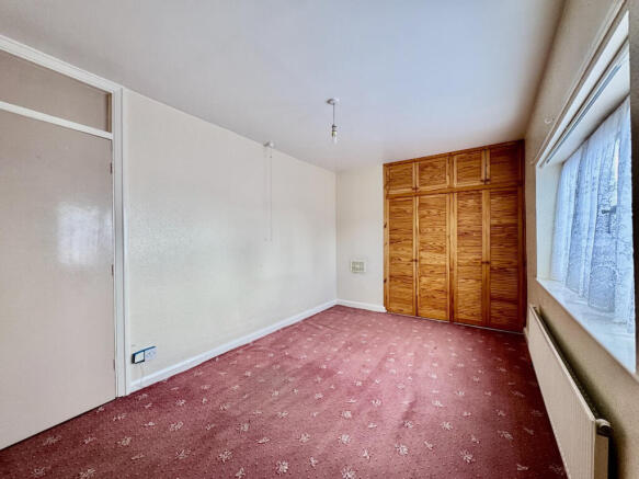 3 bed Semi-Detached for sale Image 8