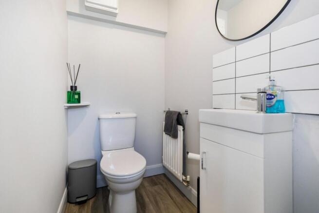 3 bed Terraced for sale Image 12