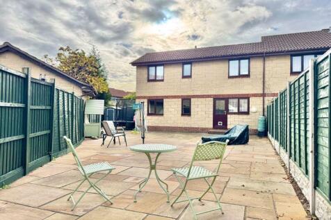Perrymead, Worle - TUCKED AWAY POSITION AND LARGE GARDEN
